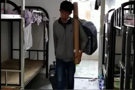 如果我才18岁我可以在电子厂做，可是我已经28了，电子厂再也留不住我的心了。#提桶跑路 #电子厂没有爱情视频封面