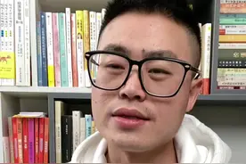 为什么1.5岁左右的孩子会喜欢一刻不停的跑？#父母课堂 #嘟吧育儿说 #育儿 #亲子家庭教育视频封面