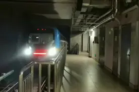 青岛地铁一号线 仙家寨（汽车北站）进站 开往青岛北站#青岛地铁视频封面