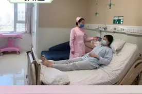 你剖宫产术后多长时间下的床？#医学科普 #关爱女性健康 #剖宫产视频封面