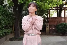 小桃红的小秘密都在这里啦，你们还有什么问题想了解哒？ #我的个人介绍#康熙微服私访记视频封面