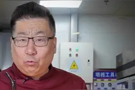 老厨子石万荣教大家做一道简单易学的家常菜“清炒西葫芦”#抖音美食推荐官 #美食 #原创 @中饭协名厨委培训部 