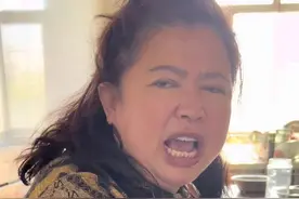 当孩子在秋千上摔倒 我爹没看住  然后.........