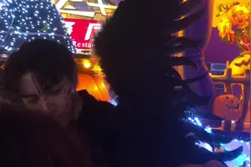 #欢乐谷 #万圣节 #百鬼夜行  北京欢乐谷万圣节活动，NPC好帅