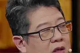 当年钟南山等妻子八年才完婚，现在换妻子每天等他回家吃饭。虽然生活依旧忙碌，但仍拥有彼此陪伴。这份爱情，羡慕❤️