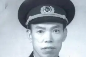 打铁虎将梁兴初#战将#共和国将军视频封面