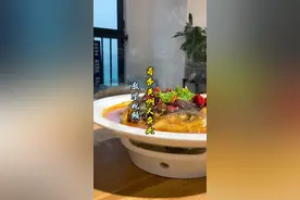 菌香黄焖大鱼头，教学视频，视频6分钟，请耐心观看，感谢你的支持！#探味工作室 #菌香黄焖酱 #美食教学