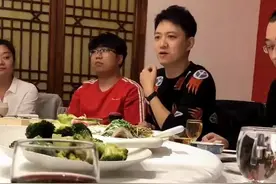 李鑫老师辞职以后，在另一个领域做的很棒！从来没想过能离开电视台，也希望以后能越来越好#综艺 #主持人视频封面
