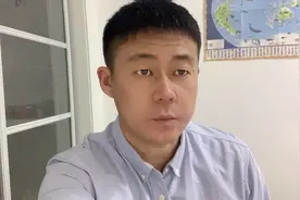 刚买的新车出险了 第二年保费涨多少？#保险知识 #知识分享 #车险视频封面