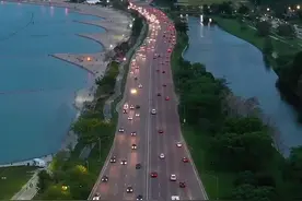 美国🇺🇸芝加哥，美国第三大城市，世界著名金融中心之一，被誉为“摩天大楼的故乡”#航拍 #带着抖音去旅行视频封面