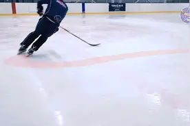 与时俱进的冰球教学视频1