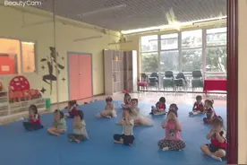 #当然要拍照记录啊 找找我闺女在哪里视频封面