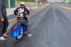 #最后二冲战士 #赛道 #速可达 #踏板改装文化 #两冲战士视频封面