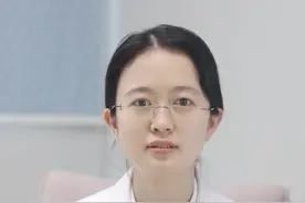 女生大腿内侧黑黑的，很尬尴怎么办？#女生 #黑色素沉着  #医学科普 视频封面