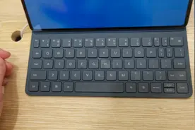 华为MatePad Pro 11上手体验
主要参数：11英寸OLED 120Hz原色屏视频封面