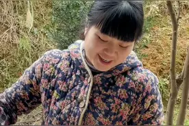 爷爷和我都感冒了，嘴巴没胃口，做一个蜜汁蒸鸡开开胃！视频封面