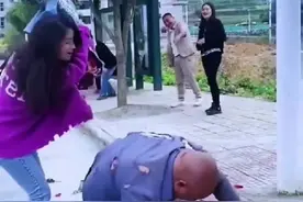 #生活搞笑趣事 #࿆娱࿆乐࿆一࿆下࿆开࿆心࿆就࿆好࿆ 视频封面