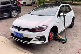 好多小伙伴不知道轮胎上的数字代表什么，其实很简单。视频封面