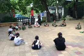 军事夏令营，抛开训练科目，一起来做个小游戏吧#军训视频封面