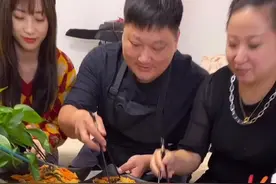 家庭版炒方便面做法，感谢朋友们的支持#成长力计划 #美食趣胃计划 #美食 #方便面