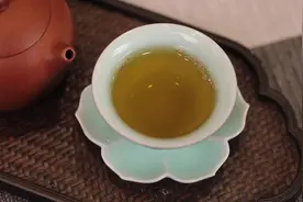 #龙泉青瓷 好物推荐莲瓣一杯一垫价格优惠#抖音小助手 #茶具视频封面