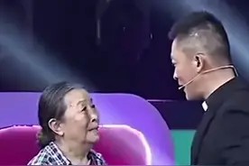 演员#张少华去世 干儿子杨志刚得知后立马回京，送干妈最后一程，住院时陪伴照顾，俩人如同亲生母子！@抖音短视频