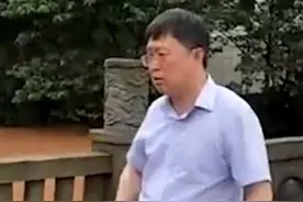 “违章建筑限期拆除，拆不了我撤你！”市委书记现场给女局长定下军令状！视频封面