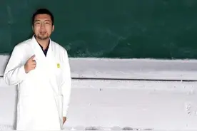 脚扭伤后怎么判断自己是否出现骨折了呢 #扭伤脚踝  #骨折@抖音短视频视频封面
