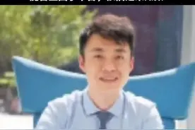 陶勇受伤近8月左手未恢复触觉，他说若不做医生会去写小说视频封面