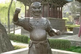 #抖是知识点 中岳庙的四个铁人，为什么人人爱摸？视频封面