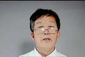 做面点是不是总也分不清碱和小苏打的作用和用法呢，听听专业解释！#dou是知识点 #轻知识计划视频封面