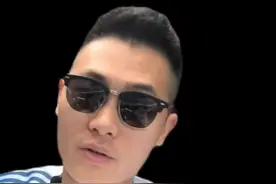 解读:皇马发C罗视频是#C罗回归皇马 前兆吗？其实转会与否，看1个细节就够啦！#dou来足球季 视频封面