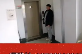 今天我们教长者如何正确的使用电梯，以便于大家出行安全视频封面