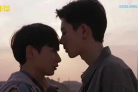 天台吻真的很难不心动#泰剧notme #offgun #关钟鹏 #阿塔潘视频封面