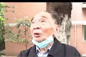 #套路 #奇葩 商家免费送老人收音机，但是里面只播保健品广告😂一定要提醒老人的新套路@抖音短视频视频封面