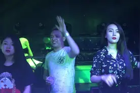 门小强《胸口碎大石》DJ何鹏版，MV