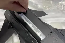 黑色歼20合金模型，能收起落架飞机模型你有了吗？#飞机模型视频封面
