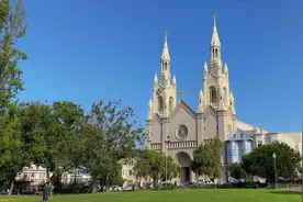 圣伯多禄圣保禄教堂视频封面