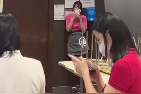 麦当劳粉色衣服小姐姐当品牌大使太可爱了#麦当劳#麦当劳品牌大使 视频封面