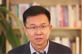 你找到地方做核酸了吗？广州核酸采样点大规模撤点后，出现便民核酸点排长龙现象。如何在防控需要和方便群众之间找一个平衡点？#广州市民花200多上门做核酸 #广州疫情 #广东dou知道视频封面