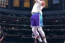 #nba75周年 冲冲冲！湖人主场战公牛，威少将会打出怎样表现？视频封面