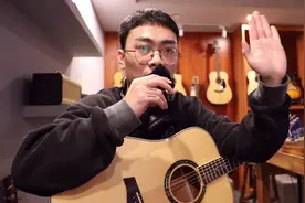 单板民谣吉他推荐，VEAZEN费森VZ200D对比SAGA萨伽SF700评测！视频封面