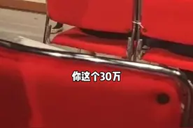 #上海一高校女教师发表涉南京大屠杀错误言论被开除 12月16日晚，上海震旦职业学院发布通报称：经我校调查核实，东方电影学院教师宋庚一于2021年12月14日下午《新闻采访》课程中发表错误言论，造成重大教学事故和严重不良社会影响，根据《上海震旦职业学院关于教学事故认定及处理的办法》和《上海震旦职业学院教职工处分暂行规定》，给予其开除处分我校高度重视师德师风建设，举一反三抓好抓实教育教学管理，严肃课堂政治纪律和行为准则，对违规违纪的行为始终坚持“零容忍”态度，一经查实，绝不姑息。#上海震旦职业学院女教师发表涉南京大屠杀错误言论被开除#最新消息#热点视频封面