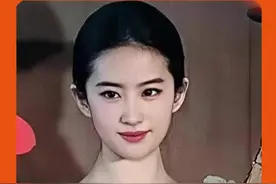 #刘亦菲 曾被韩国人霸凌，就说校园霸凌和美貌财富都没关系，施暴者就是爪巴！视频封面