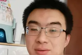 和打了1400W的针可能也没效果的小朋友比起来，石头是幸运的，虽然现在转到1400W是渺茫的，但石头爸爸要加油鸭！#山东生活日记 #人类幼崽成长计划 #sma 视频封面