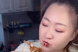 外面10元一个的鸡架 在家怎么做