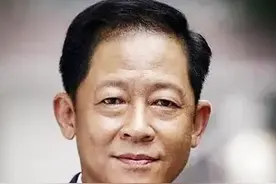 王志文评中国各地饮食习惯差异：穷人口味重，爱吃又咸又辣的食物好下饭，富裕地方的人则饮食清淡🤔#美食 #王志文视频封面