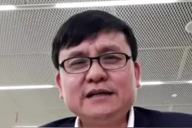 5月26日，#张文宏：目前没开一对一门诊