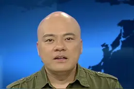 “向孩子下手，没有底线！”#小天才电话手表内置游戏遭家长控诉#大v说 #dv短评 