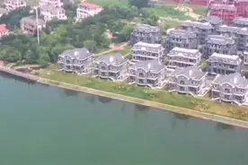 曾经#石家庄 知名的#别墅 区，被收归国有后，有望成为#景点 ！#烂尾楼 #河北美好推荐官 #买房 #房子视频封面